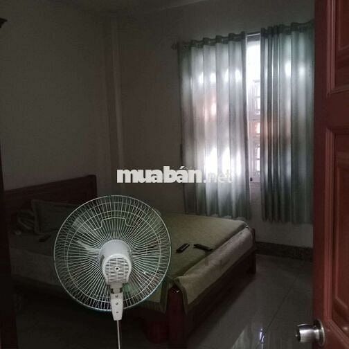 Nhà mới sạch sẽ 4pn 3wc ,sân ôtô , hẻm xe tải