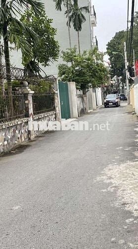 TRUNG TÂM QUẬN LONG BIÊN 6 TẦNG THANG MAY LONG LANH , NHÀ MỚI GARA ÔTÔ