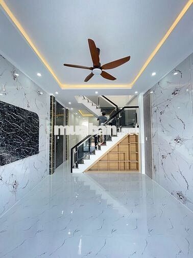 NHÀ LẦU MỚI HOÀN THIỆN NHÀ THỜ TÂN TRIỀU