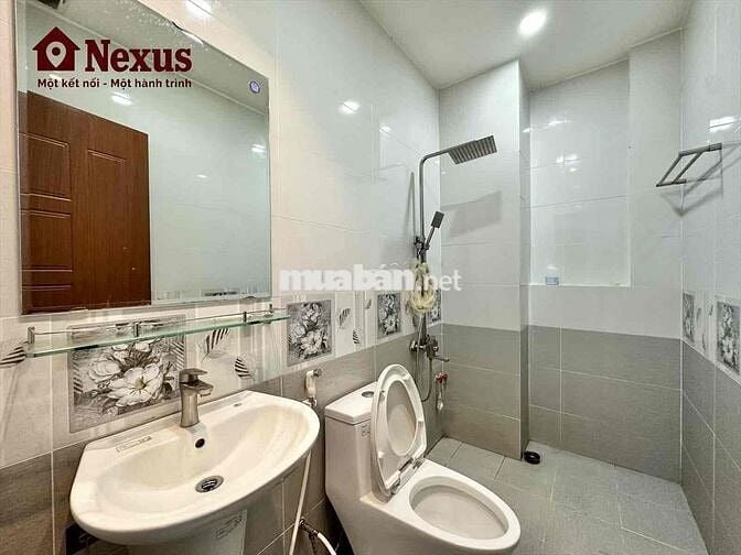 CHO THUÊ PHÒNG BAN CÔNG SẴN MÁY LẠNH - HÀ HUY GIÁP - Y Hình 100%