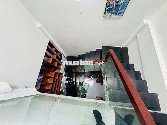 GIÁP QUẬN 6, QUẬN 11 THUẬN TIỆN DI CHUYỂN VÀO TRUNG TÂM