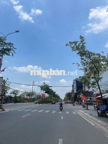 Bán nhà mặt phố Xuân Phương ,120m2 - Mặt tiền khủng 7,5m -  Giá tốt