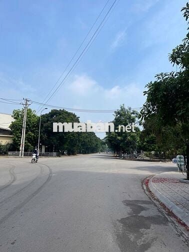 Bán nhà mặt phố Xuân Phương ,120m2 - Mặt tiền khủng 7,5m -  Giá tốt