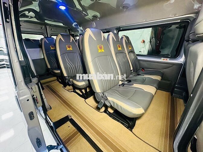 Ford Transit 2023 một chủ như mới