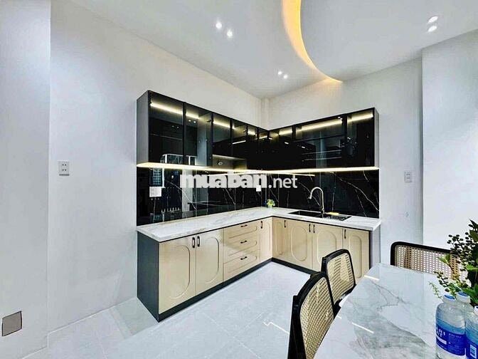 Bán nhà đẹp 2tỷ850, DT 41m2 TL29 phường Thạnh Lộc, Quận 12, Sổ Hồng