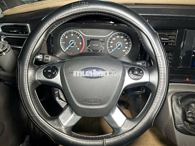 Ford Transit 2023 một chủ như mới