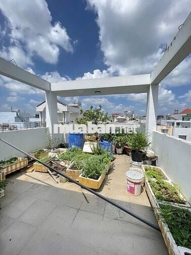 Nhà 66m2, 5 tầng 6PN, hẻm xe hơi, Phạm Văn Đồng Gò Vấp, có thang máy