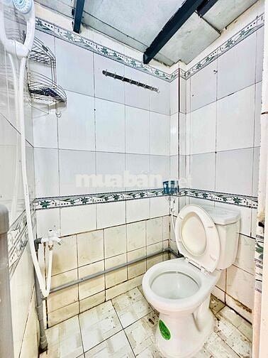 Cho Thuê Kiot 20m2 Ngay chợ Xóm Nghèo Xung Quanh Có Phòng Trọ Cho Thue