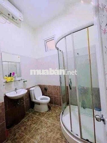CHO THUÊ BIỆT THỰ 2 TẦNG MT ĐINH CÔNG TRỨ , SƠN TRÀ