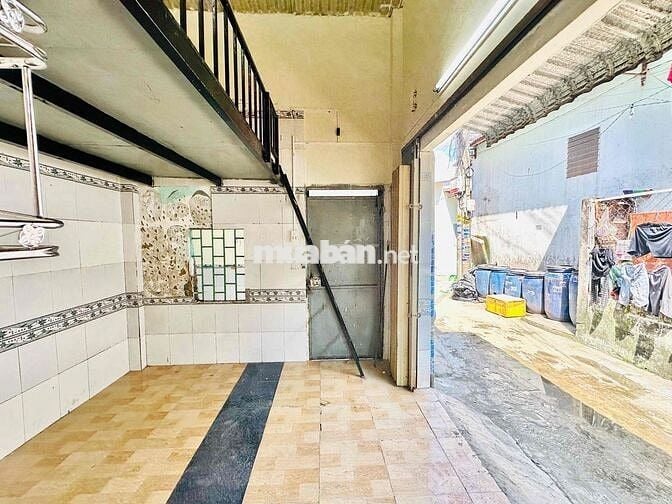 Cho Thuê Kiot 20m2 Ngay chợ Xóm Nghèo Xung Quanh Có Phòng Trọ Cho Thue