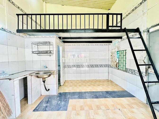 Cho Thuê Kiot 20m2 Ngay chợ Xóm Nghèo Xung Quanh Có Phòng Trọ Cho Thue