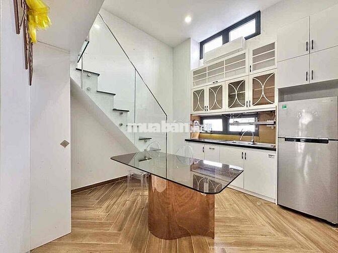 2 PHÒNG NGỦ CÓ GÁC LỬNG 80M2_BAN CÔNG SÂN THƯỢNG_VÕ VĂN TẦN Q3