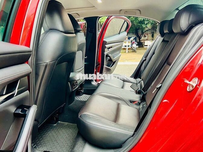 Mazda 3 2022 1.5L Premium - 45000 km