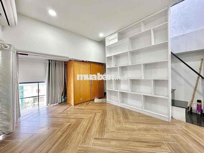 2 PHÒNG NGỦ CÓ GÁC LỬNG 80M2_BAN CÔNG SÂN THƯỢNG_VÕ VĂN TẦN Q3