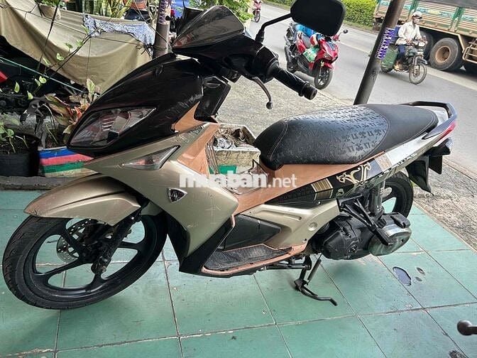Thanh lý xe Yamaha Nouvo 4 máy kêu nhẹ bít tông