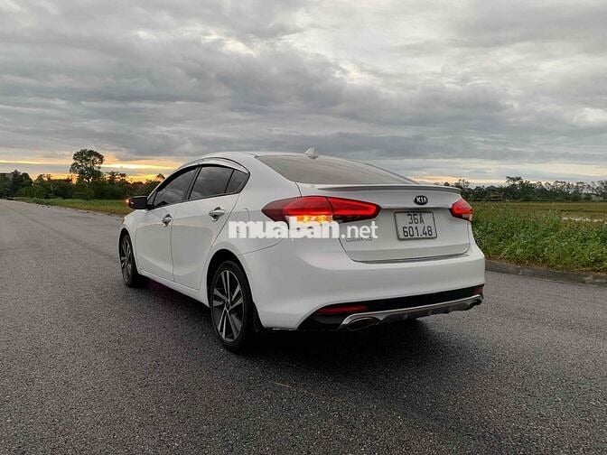 Kia Cerato 2018 1.6 MT