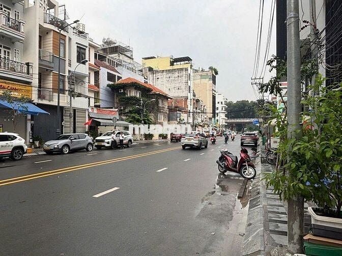 🔥 CHO THUÊ TÒA NHÀ MẶT TIỀN ĐƯỜNG HOÀNG HOA THÁM, P 12, Q TÂN BÌNH