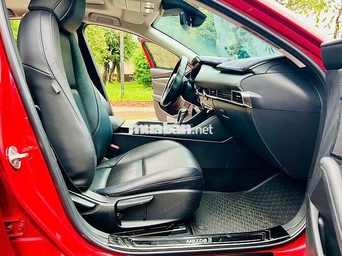 Mazda 3 2022 1.5L Premium - 45000 km