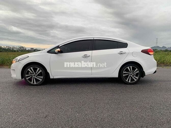Kia Cerato 2018 1.6 MT