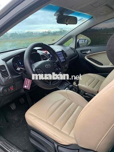 Kia Cerato 2018 1.6 MT
