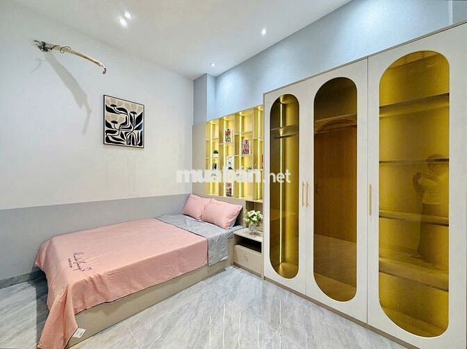 Bán nhà 2 tầng hẻm xe hơi, Q.Gò Vấp DT: 4x15m, giá chỉ 6.9 tỷ, ở ngay
