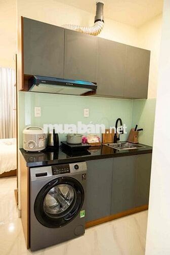 Cho thuê căn hộ dịch vụ full nội thất view mặt tiền đường cực đẹp, 5P