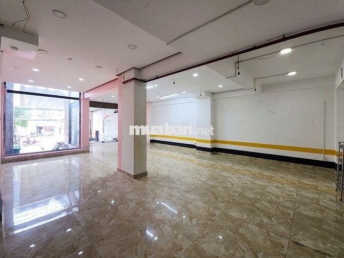 Mặt Bằng Kinh Doanh mặt tiền đường Huỳnh Tấn Phát - Quận 7