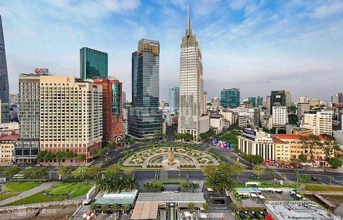 Cho thuê nhà mặt tiền trung tâm Phường Bến Thành Q1 dt:1000m giá 300tr