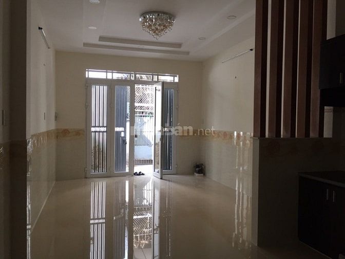 Cho thuê nhà nguyên căn đường Núi Thành gần Etown Cộng Hòa