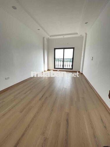 Nhà 45m2 - Tứ Hiệp/ Thanh Trì - View Hồ - Kinh Doanh Đỉnh - 7,8 tỷ