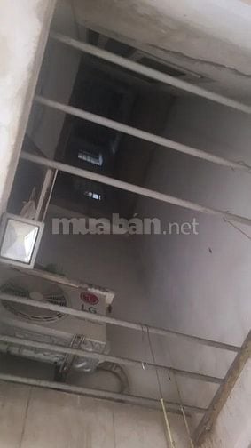 Bán nhà đẹp ngõ 67 Nguyễn Văn Cừ 63m2x 5 T,ngõ 4 m . Giá 11 tỷ.