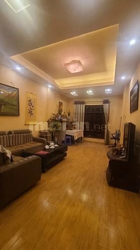 Bán nhà đẹp ngõ 67 Nguyễn Văn Cừ 63m2x 5 T,ngõ 4 m . Giá 11 tỷ.