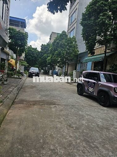Bán gấp đất Tái định Cư Quỳnh Đô ,ô tô ,phân lô ,vỉa hè ,giá 6.5 tỷ