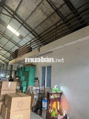 Cho thuê kho, nhà xưởng 700m2 tại Phạm Hữu Lầu, Nhà Bè.