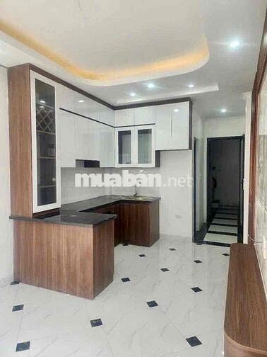 Phú Diễn. ÔTô Đỗ Cửa - 43m2 - Mt 3.5 - 5 Tầng Thang Máy - Lô Góc Phú Diễn. ÔTô Đỗ Cửa - 43m2 - Mt 3.5 - 5 Tầng Thang Máy - Lô Góc