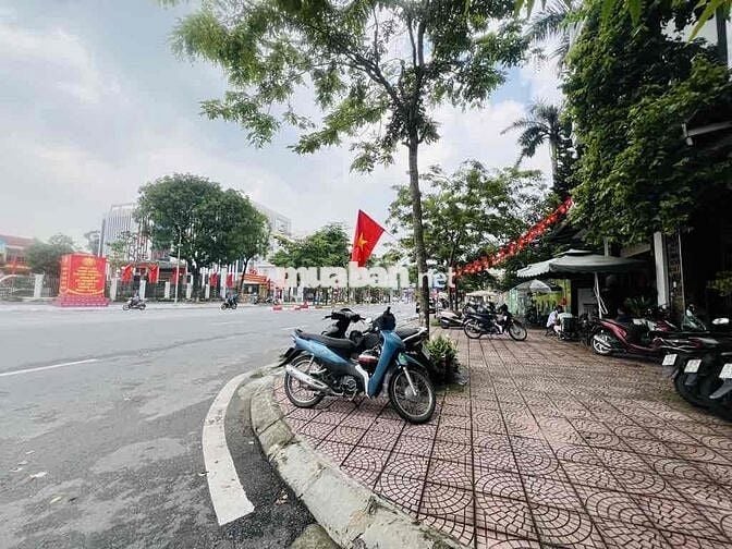 Nhà Mặt Phố - 54m2 x MT 4,5m - Kinh Doanh Đỉnh - 19,9 tỷ