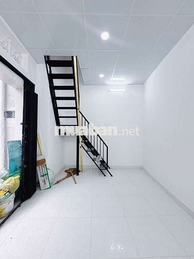 Q4, 30m ra MT Vĩnh Khánh, vị trí hiếm, 3 tầng, DTSD 60m², chỉ 3. 45 tỷ