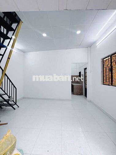 Q4, 30m ra MT Vĩnh Khánh, vị trí hiếm, 3 tầng, DTSD 60m², chỉ 3. 45 tỷ