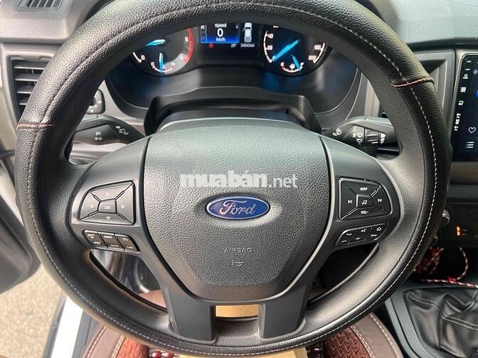 Ford Ranger 2020 XLS 2.2L 4x2 MT - 30000 km-zin