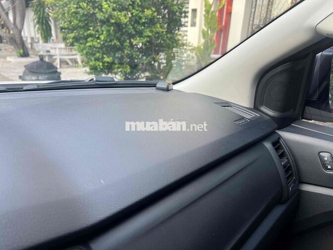 Ford Ranger 2020 XLS 2.2L 4x2 MT - 30000 km-zin