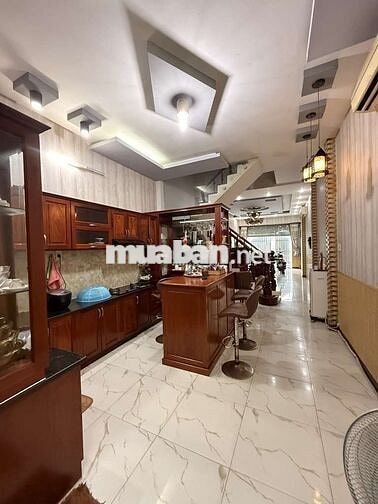 Nhà tâm huyết cả đời , Hẻm Xe Tải , Nội Thất gỗ full.  Mã Lò , BT