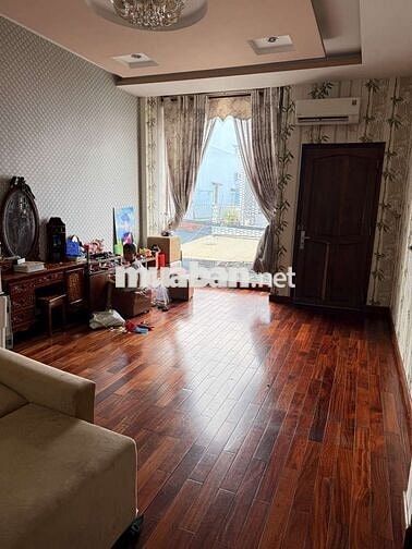 Nhà tâm huyết cả đời , Hẻm Xe Tải , Nội Thất gỗ full.  Mã Lò , BT