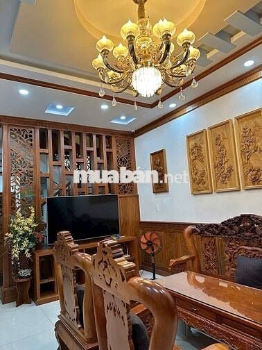 Nhà Hiệp Thành, chủ để lại nội thất gỗ đầy đủ, 74m2, chỉ 6.2 tỏi,