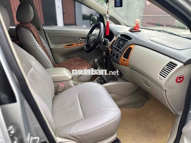 Toyota Innova 2010 G - 152886 km