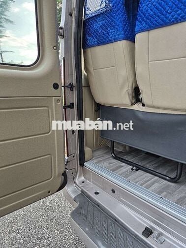 Ford luxury 2018 16 Chỗ 2.4 Diesel   - 170000 km