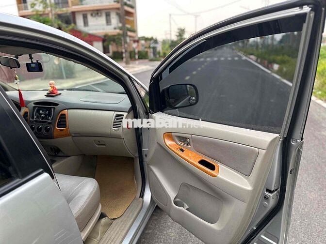 Toyota Innova 2010 G - 152886 km