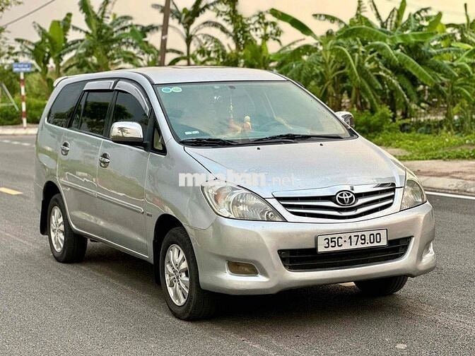 Toyota Innova 2010 G - 152886 km