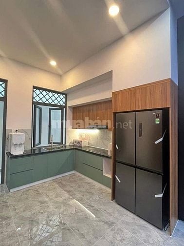 Chính chủ bán căn hộ CC Lotus Garden, dt: 79m2, 3PN, 2wc, SH, 3,95 tỷ