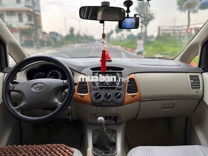 Toyota Innova 2010 G - 152886 km