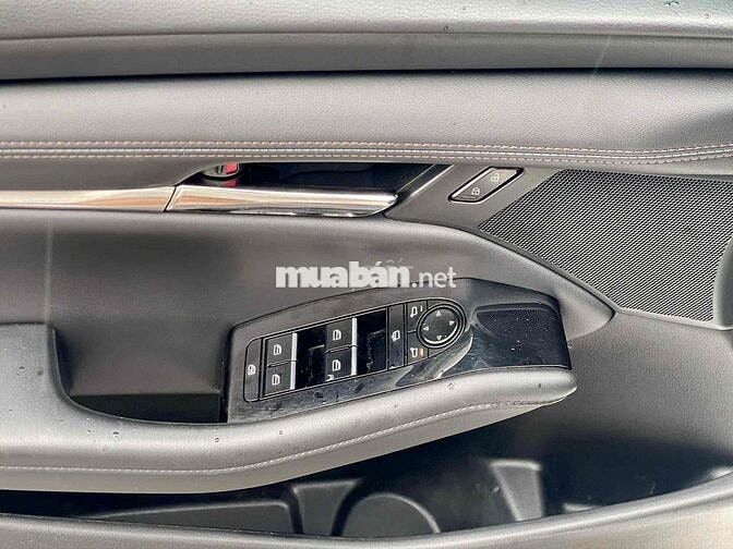 Mazda 3 2021 2.0L Signature Premium - 90000 km